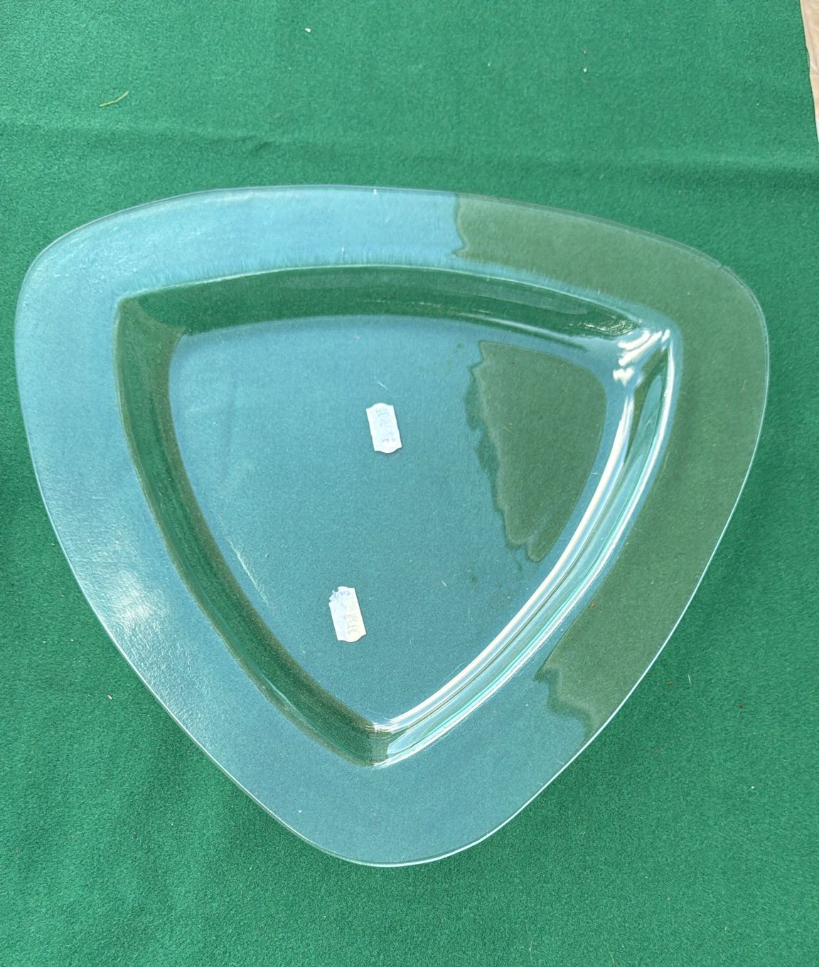 piatto-in-vetro-trasparente